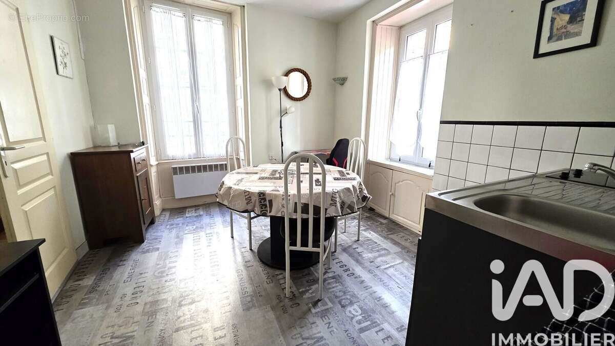 Photo 2 - Appartement à FONTENAY-LE-COMTE