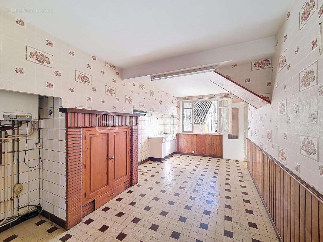 Maison à rénover, vue panoramique et fort potentiel locatif à Miradoux - photo 12