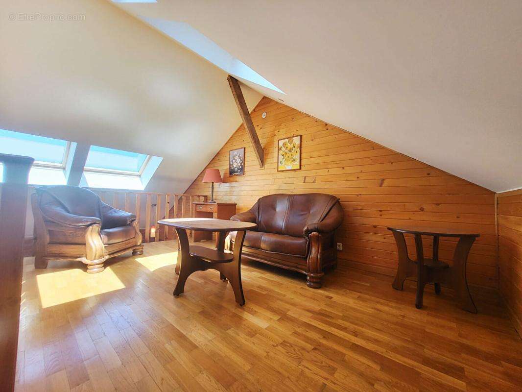 Opportunité Exceptionnelle : Ensemble Immobilier de Charme Entre Paris et Orléans. Idéal Investissement Locatif ! - photo 12
