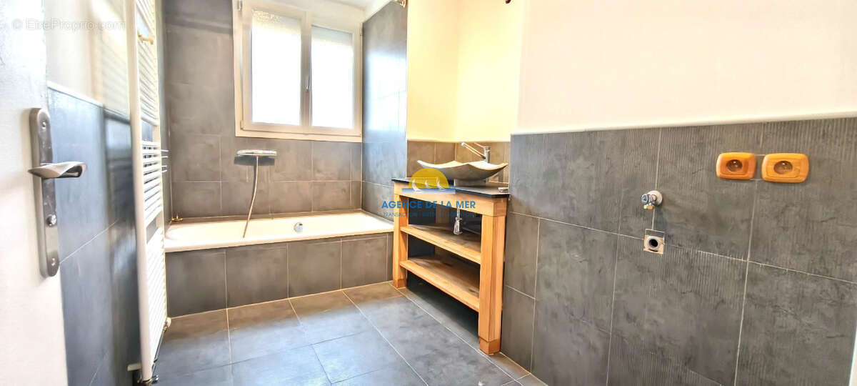 Appartement à SAINT-RAPHAEL