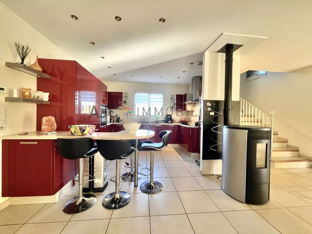 Maison à SAINT-ETIENNE-DU-GRES