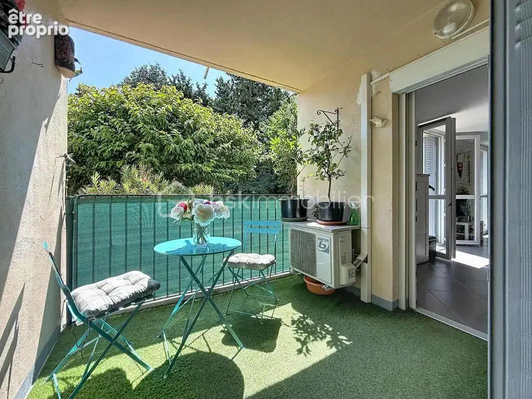 Appartement à LUNEL