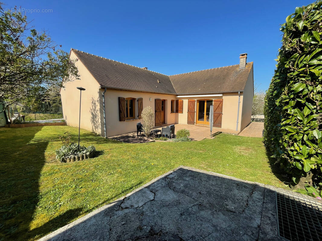 Maison à VILLIERS-SUR-MORIN