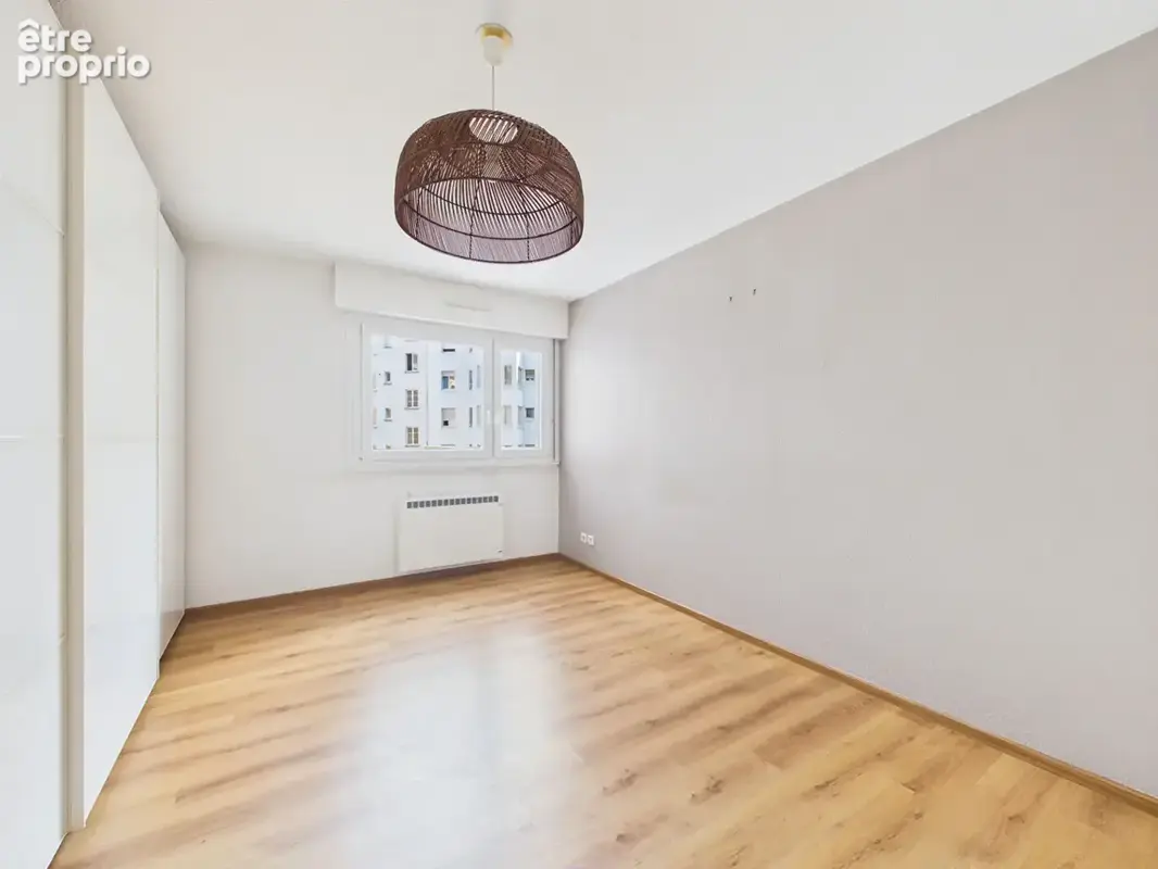 QUARTIER DES XV : F4 de 98.42 m² à vendre avec 2 chambres - possibilité d'un parking en sus - photo 10