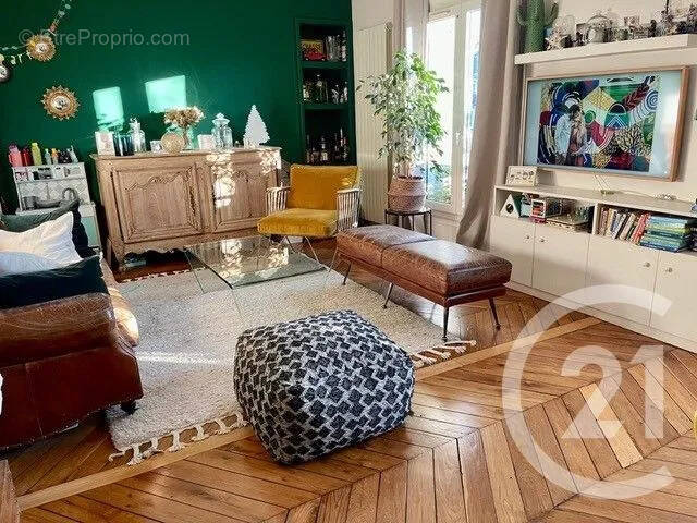 Appartement à PARIS-18E