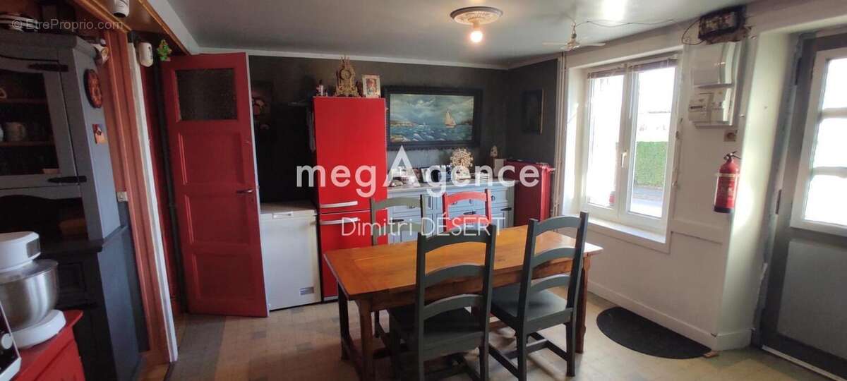 Maison à CONDE-SUR-NOIREAU