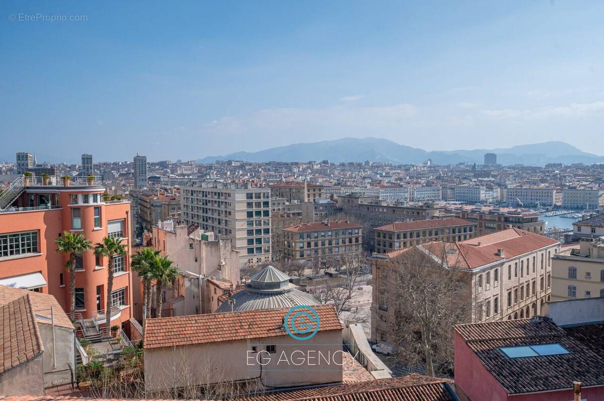 Appartement à MARSEILLE-2E
