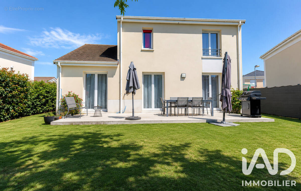 Photo 1 - Maison à BRUYERES-SUR-OISE