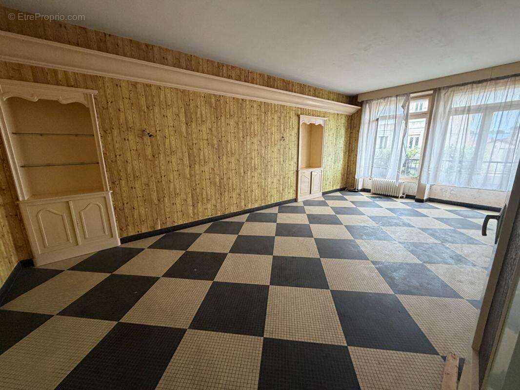 Appartement à IMPHY