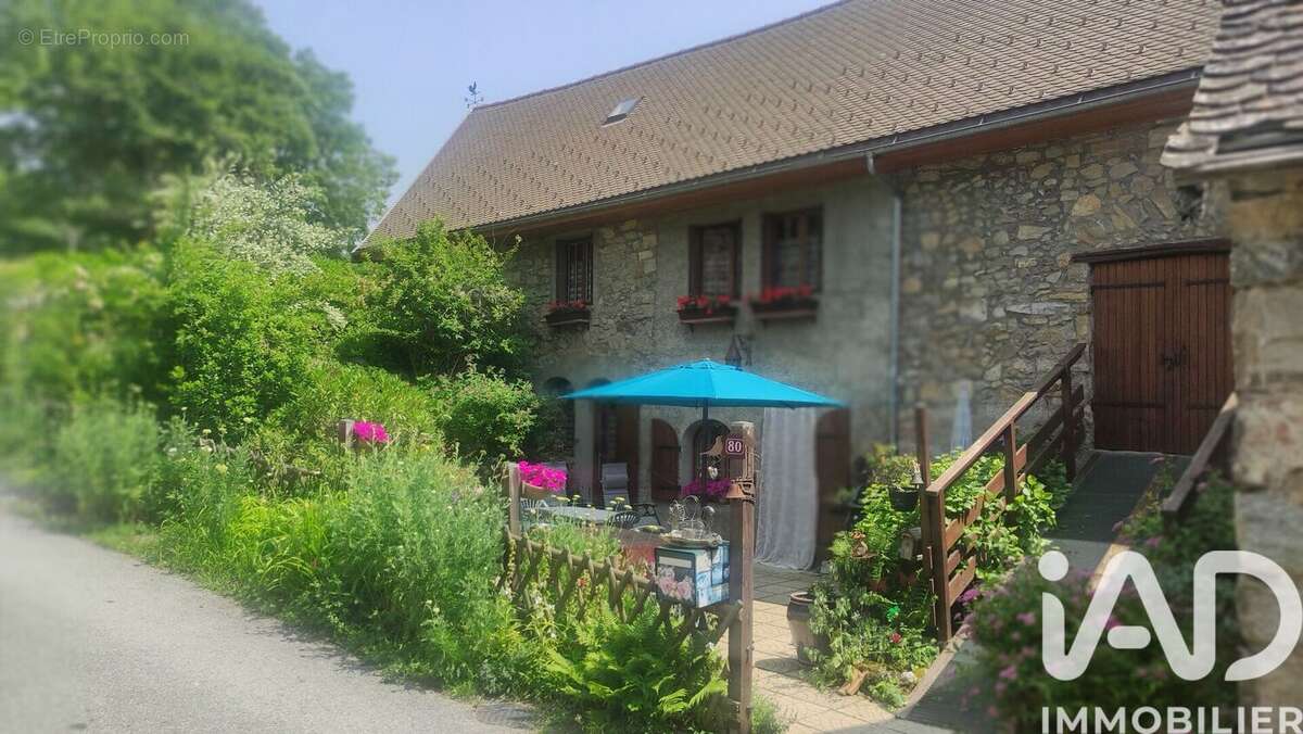 Maison 132 m² à Quet-En-Beaumont  - photo 2
