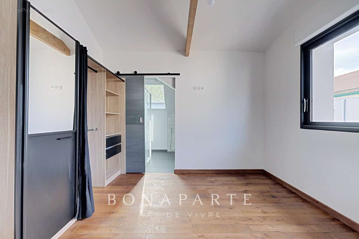 ANTONY centre – Maison récente de 230 m² avec ascenseur, piscine 8x4 et dépendances sur terrain de 1 150 m² - photo 25