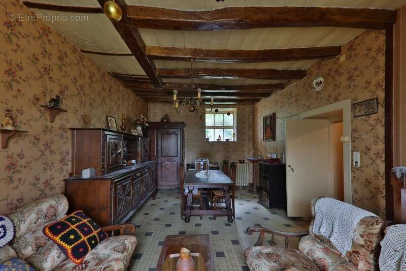 Maison à MONTIGNAC-CHARENTE