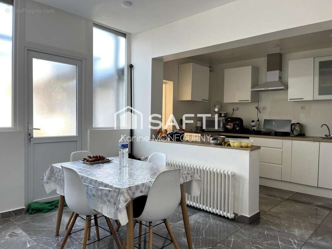 Photo 2 - Maison à SAINT-QUENTIN