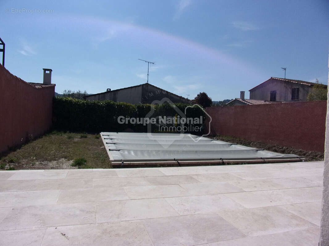 Maison à SAINT-ETIENNE-DU-GRES