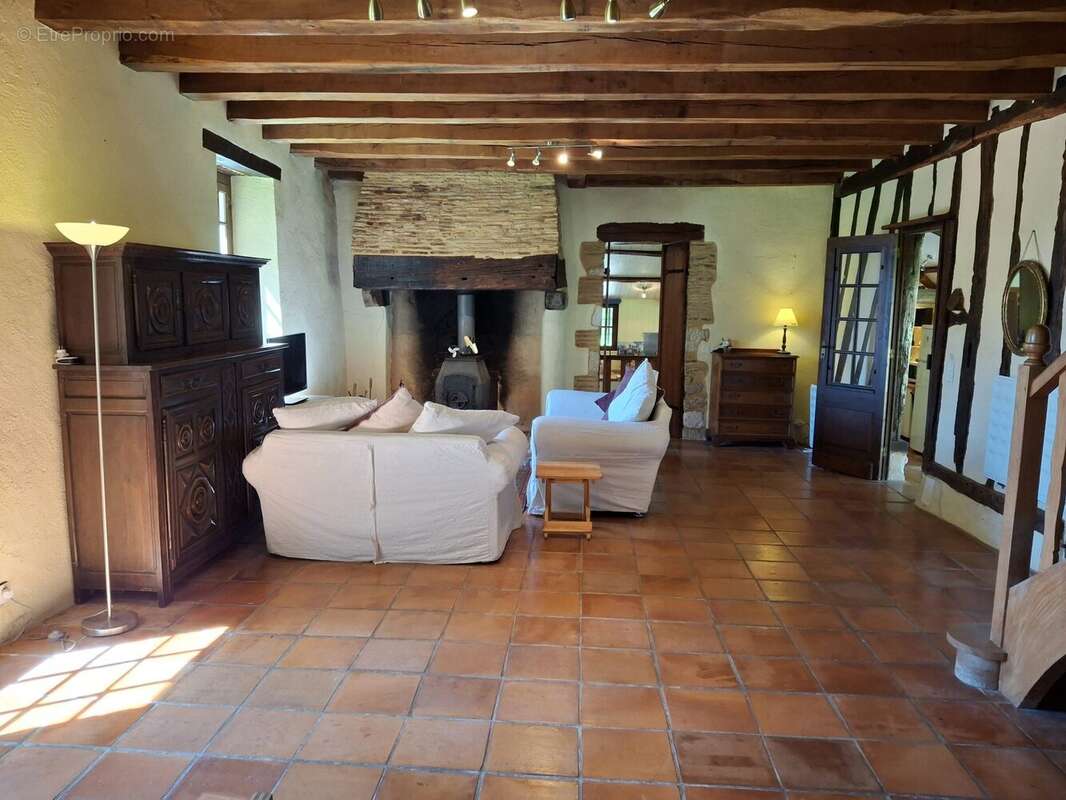 Maison 188 m² à Castillonnes  - photo 8