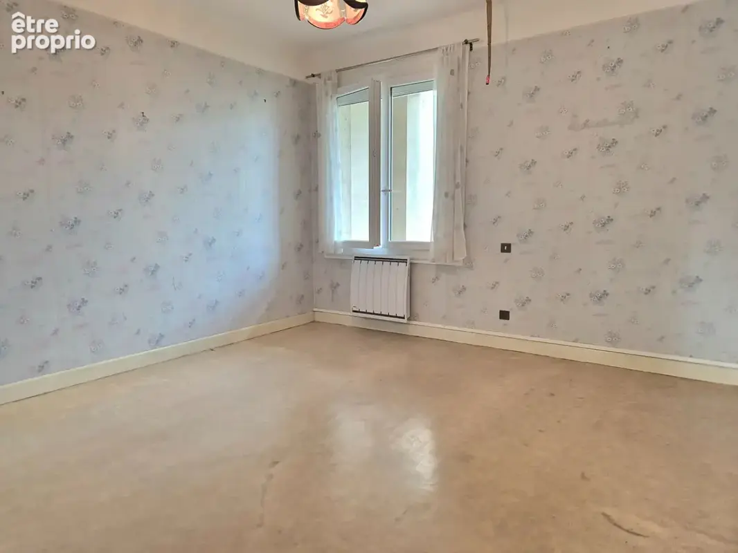 CLERMONT-FERRAND / Ensemble immobilier à fort potentiel sur 611 M2 de terrain ! - photo 10