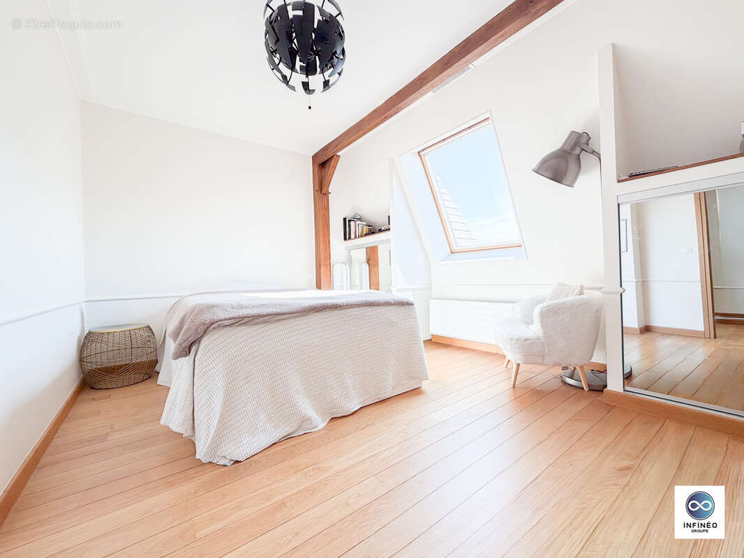 Appartement à LE PLESSIS-ROBINSON