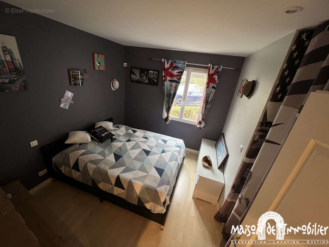 Maison à MESNAC