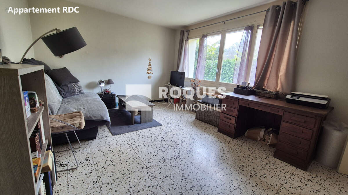 LAMALOU LES BAINS à vendre center ville Immeuble de 2 appartements T2 et T4 - photo 19