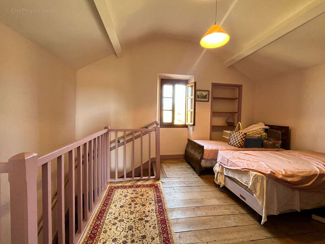 Maison à LOUGRATTE