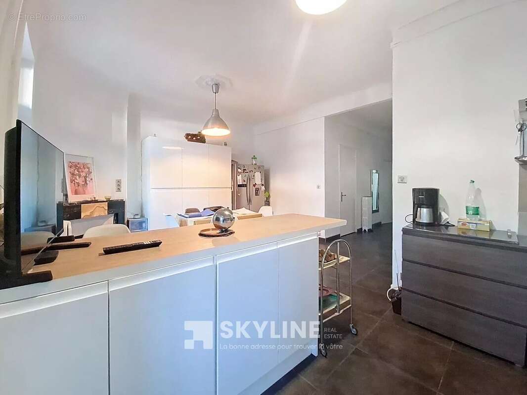 Appartement à MARSEILLE-6E