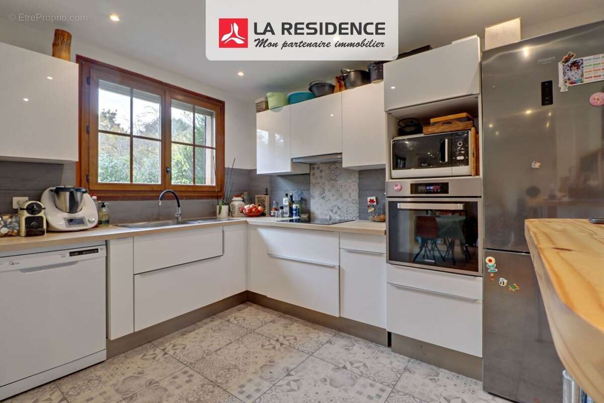 Maison à MAURECOURT