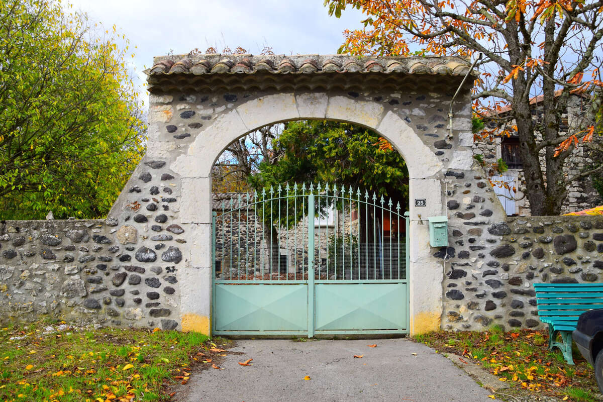 Maison à LAVILLEDIEU