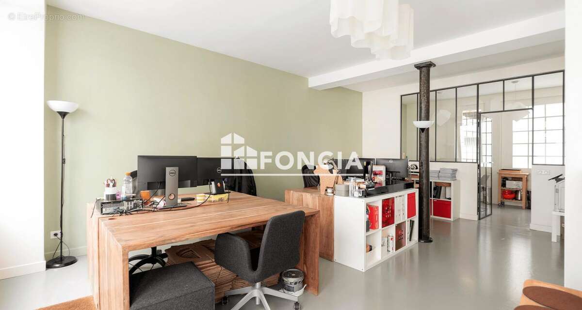 Appartement à PARIS-10E