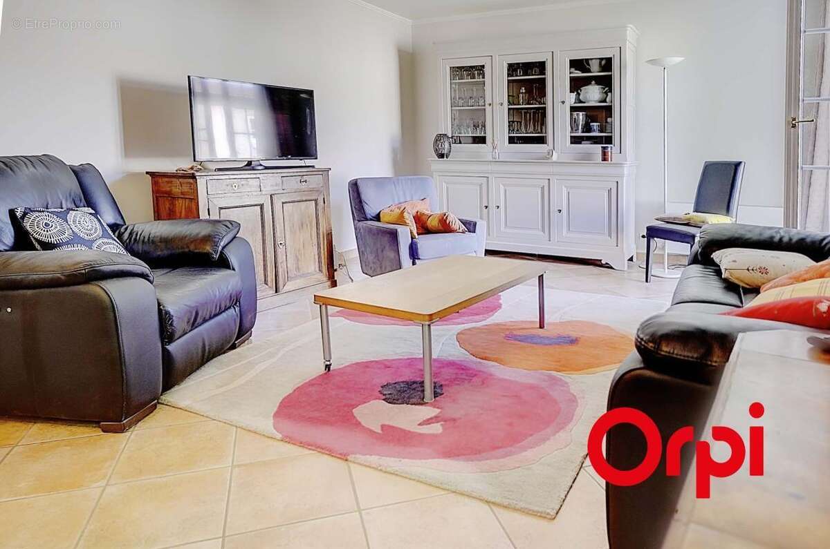 Maison à CAILLOUX-SUR-FONTAINES