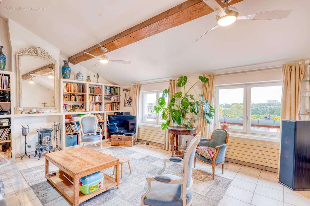 Appartement à CALUIRE-ET-CUIRE