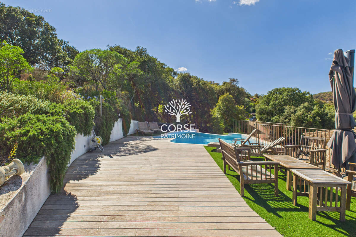 Maison à PORTO-VECCHIO