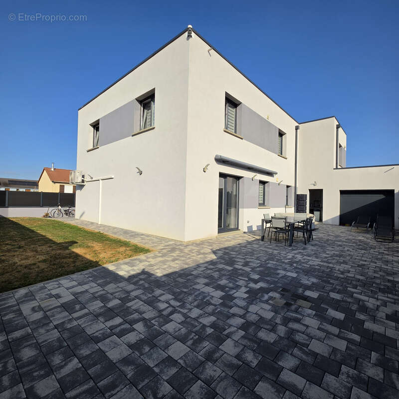 Grande maison familiale CONTEMPORAINE individuelle - photo 23