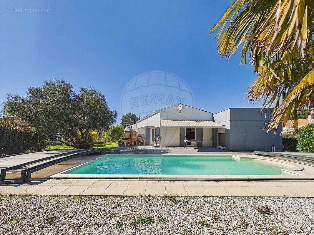 Maison à LES MATHES