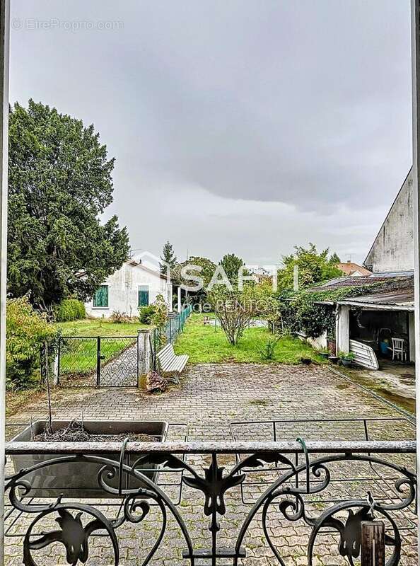 Photo 6 - Maison à LE MESNIL-LE-ROI