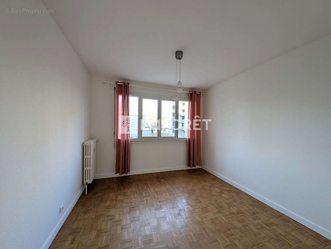 Appartement T3 73,22 m² secteur Mounier - photo 10