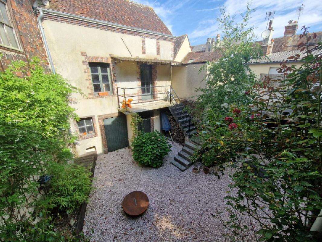 Maison à LA LOUPE