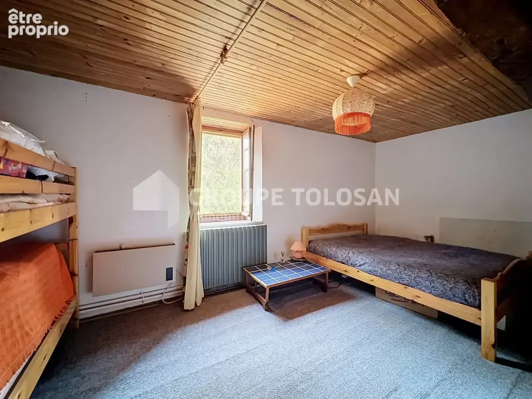 Maison 208 m² à Bourg-Saint-Bernard  - photo 10