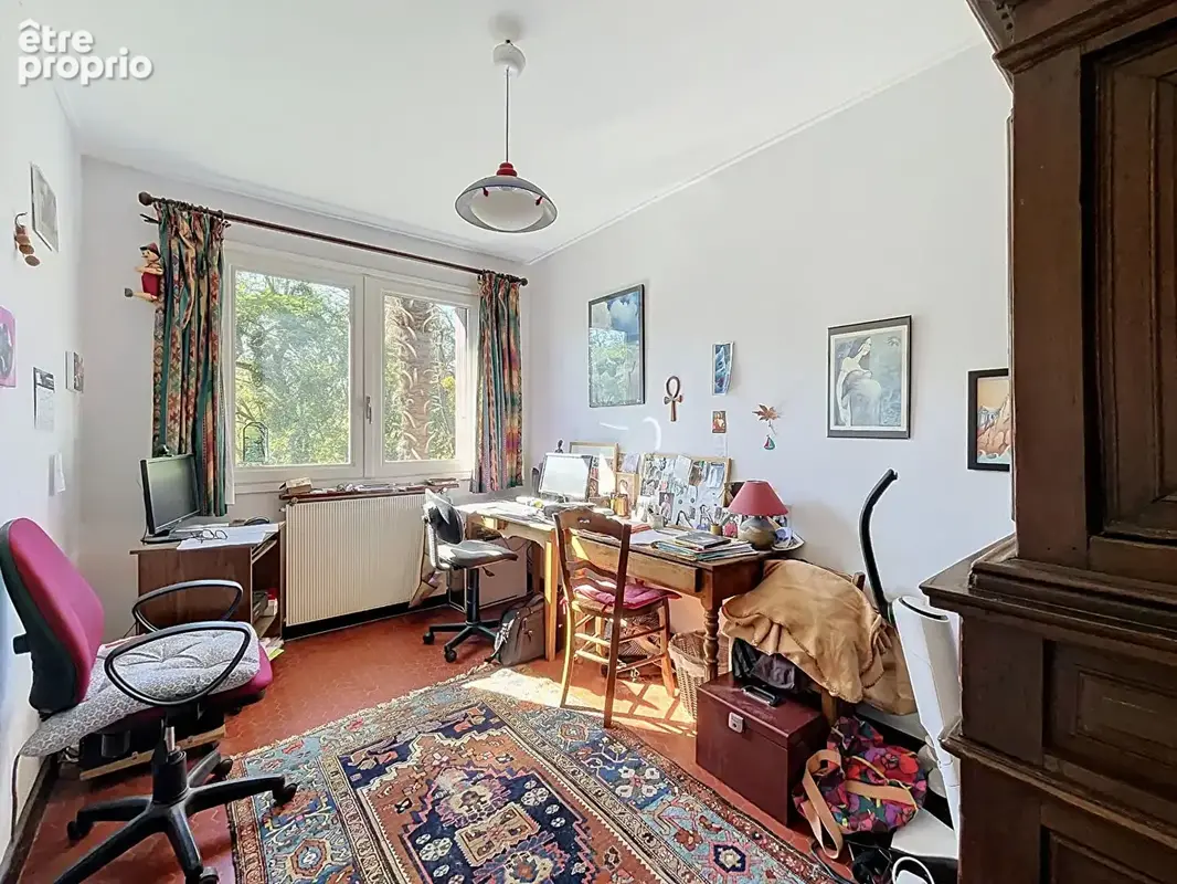 A vendre : maison 6 chambres, environnement verdoyant au calme absolu, proche Cuire - photo 10