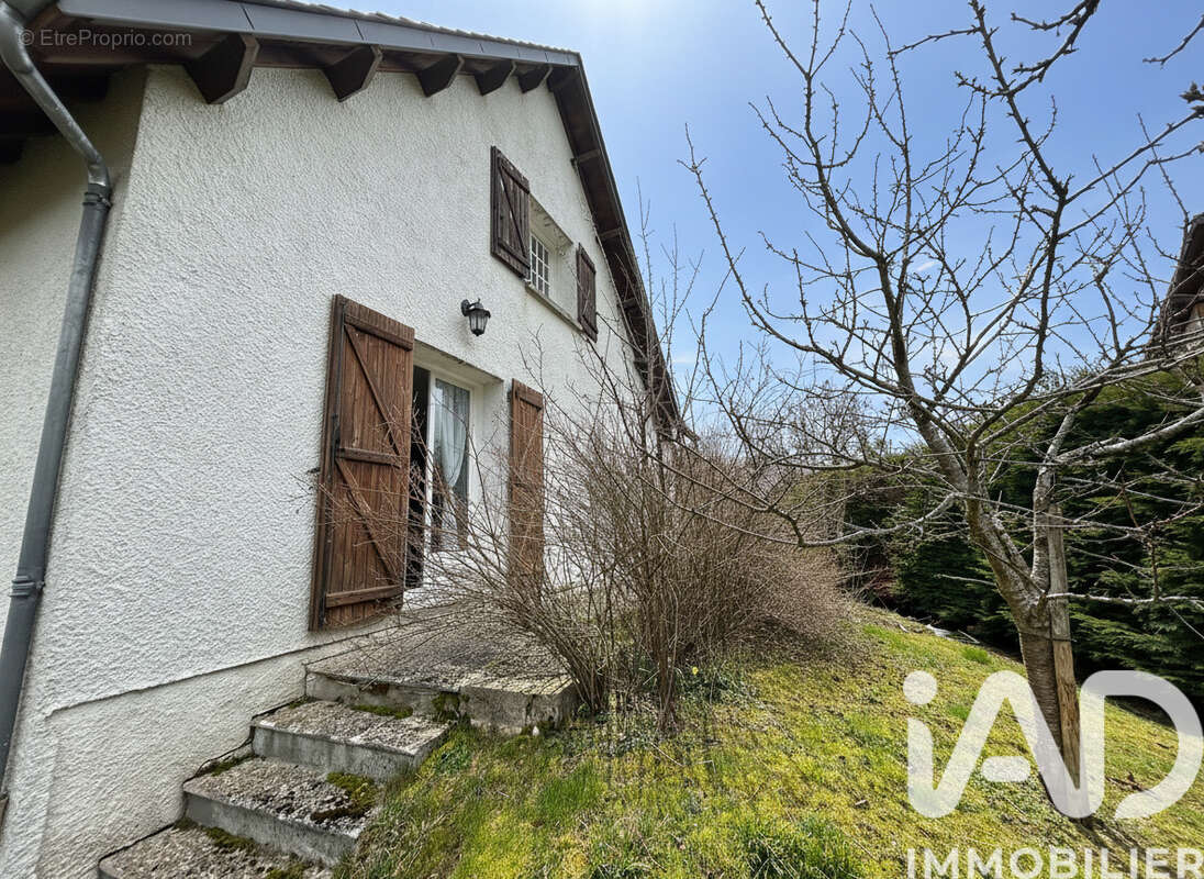 Photo 2 - Maison à LE MALZIEU-VILLE