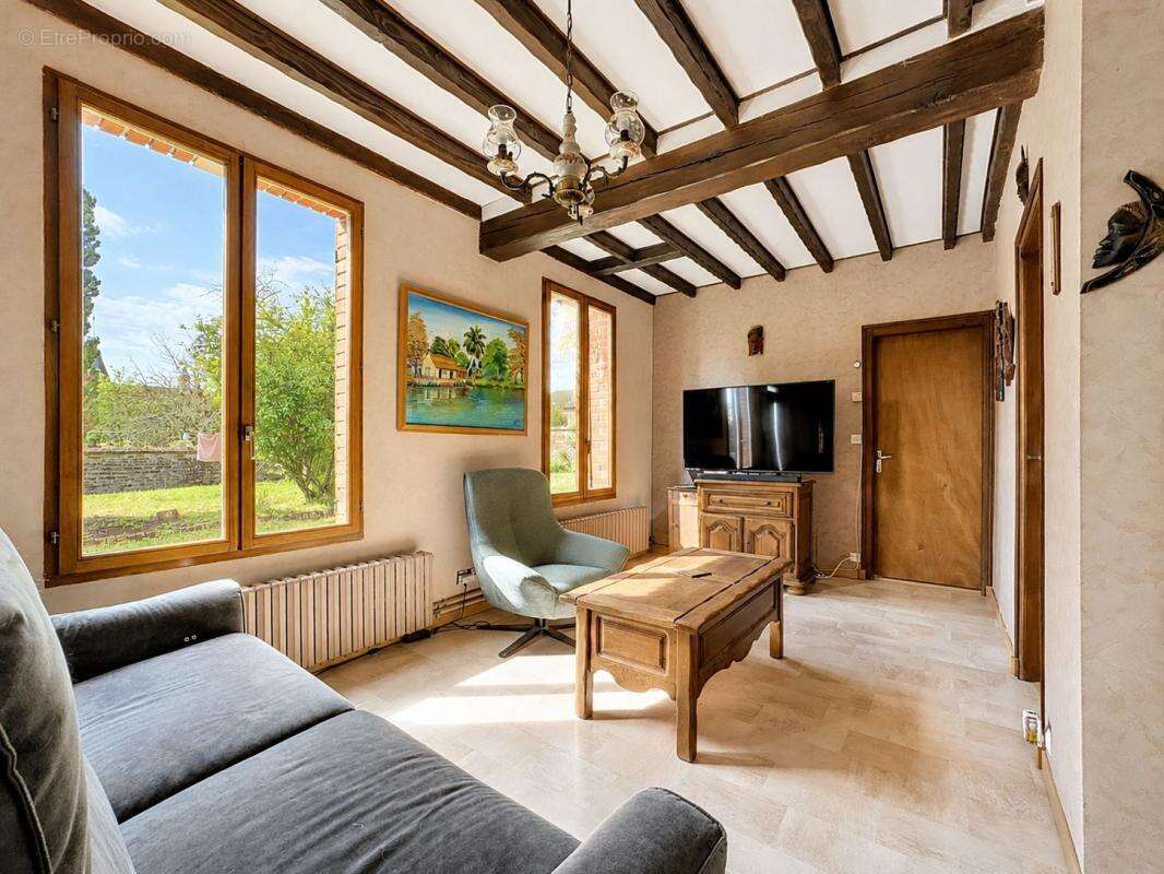 Maison à SAINTE-GENEVIEVE