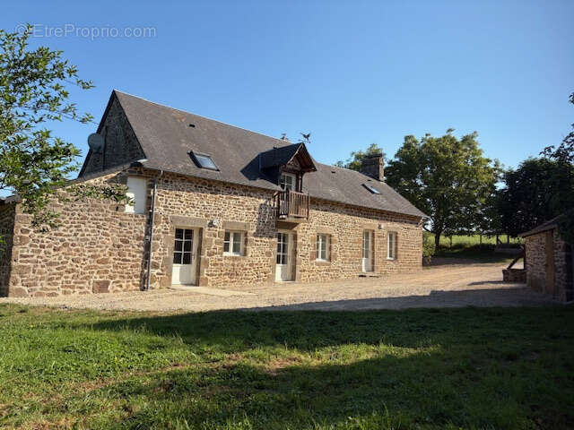 Maison à AMBRIERES-LES-VALLEES