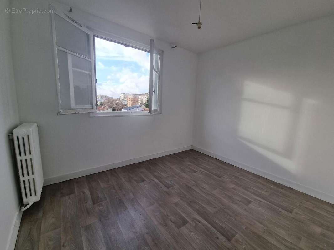 Photo 2 - Appartement à COLOMBES