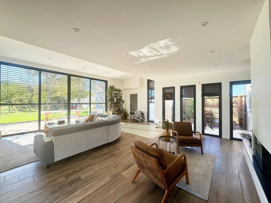 Photo 1 - Maison à SAINT-BARTHELEMY-D'ANJOU