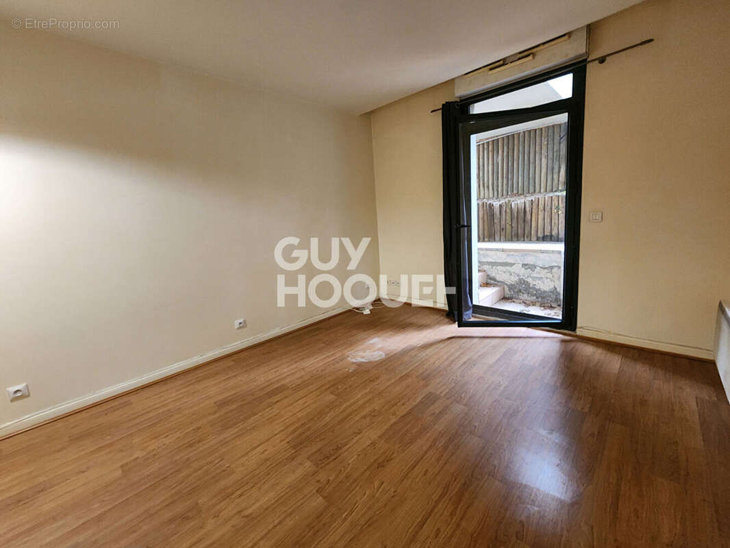 Appartement à LA CELLE-SAINT-CLOUD