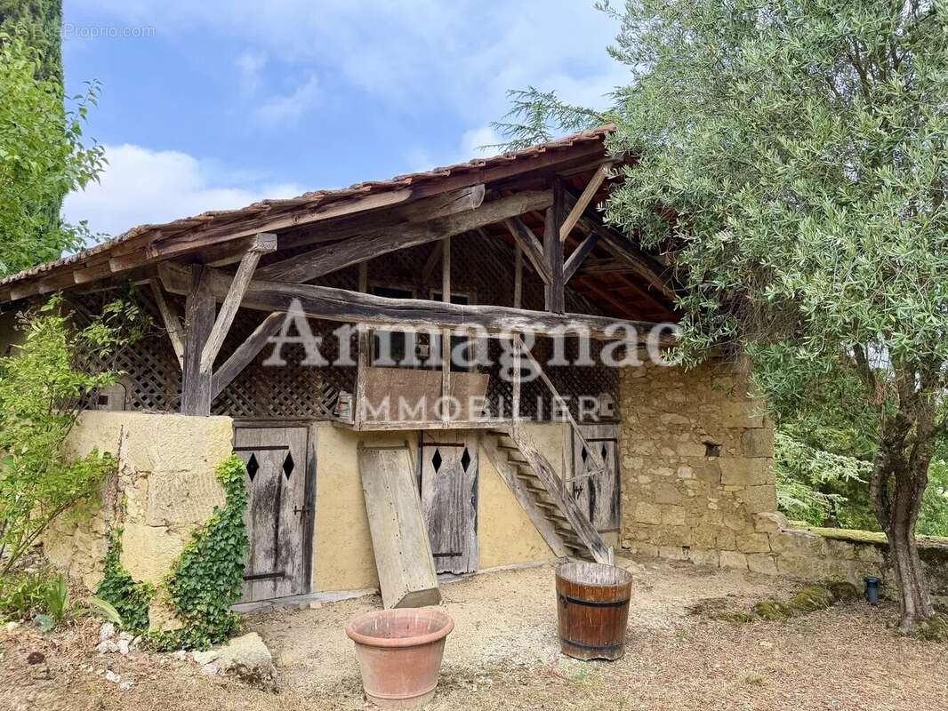 Maison de village en pierre avec jardin - photo 14