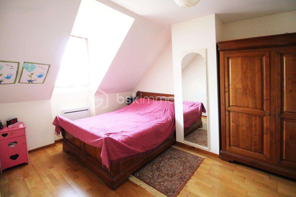 Maison à CHEVRY-EN-SEREINE