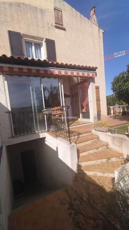 Maison à CARQUEIRANNE