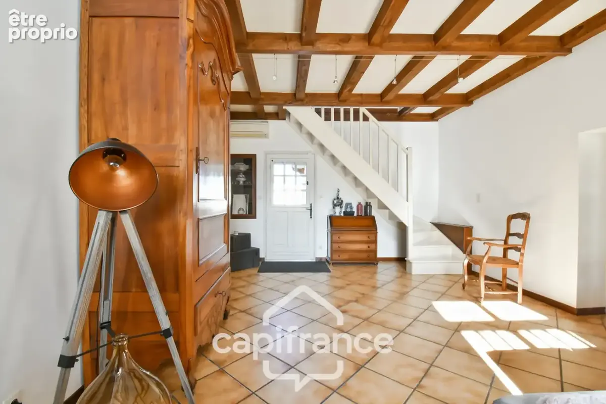 Maison de caractère avec 4 chambres - 6pièces - 268 m² habitables - piscine - jardin et dépendances à BIGNAY - photo 19