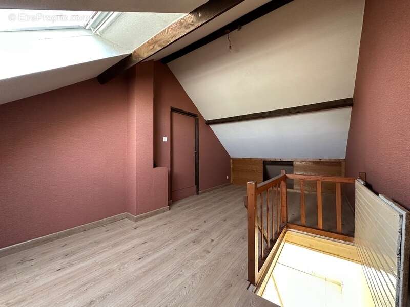 Maison à SAINT-GERVAIS-EN-BELIN