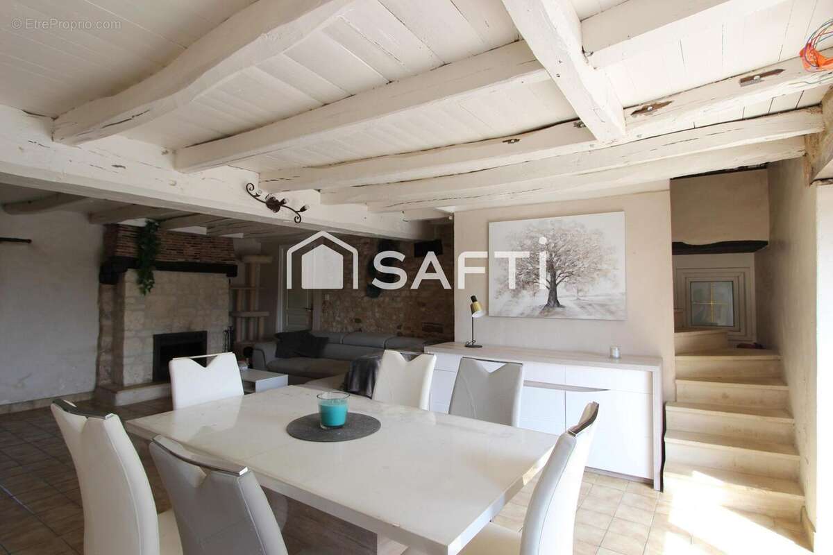 Photo 3 - Maison à LA CAILLERE-SAINT-HILAIRE